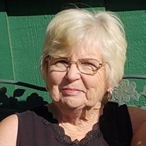 Meet your Posher, Beverly